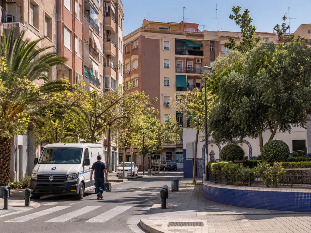 English-speaking plumber for apartments in Benicalap Valencia
